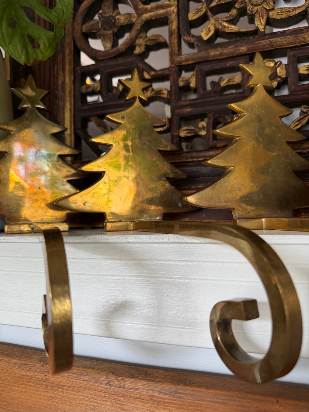 VTG Heavy Brass Christmas Tree Stocking Hangers Long Arm Mantel Decor Set of 5